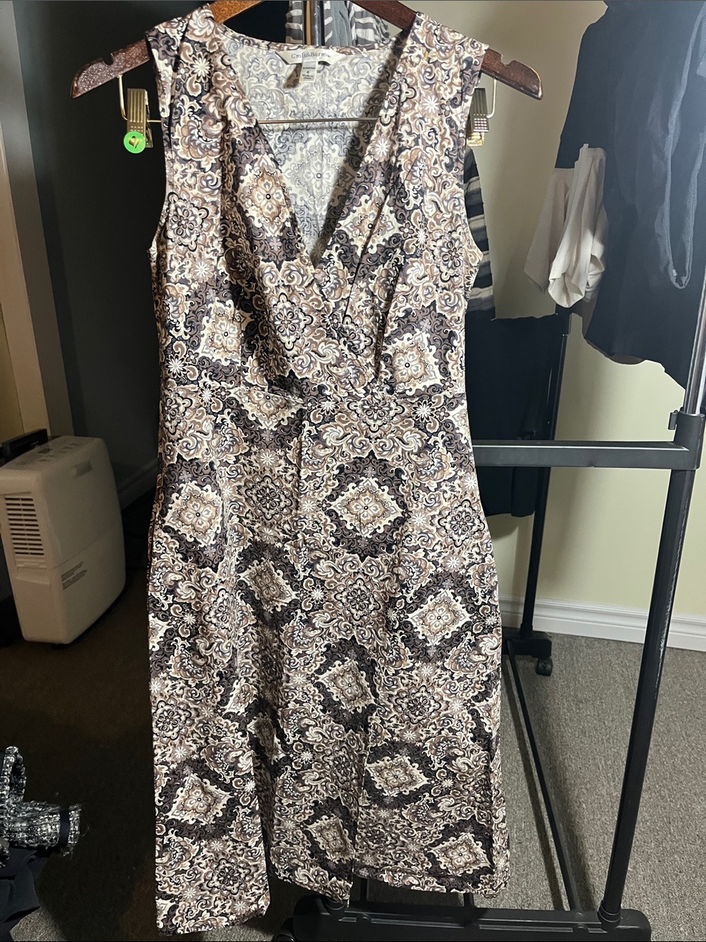 croft & barrow Sleeveless V-Neck Printed Midi Dress - Black & Cream
